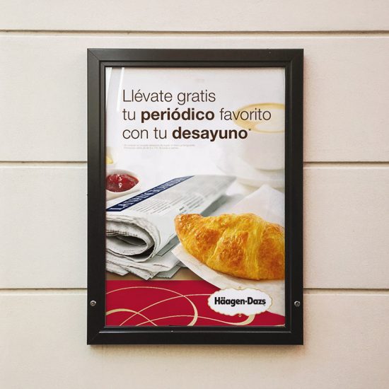 diseno de poster negocio 550x550 - Diseño de elementos de comunicación