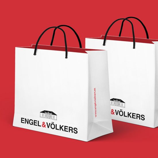 diseno de elementos coporativos inmobiliaria 550x550 - Marketing y comunicación para Engel & Volkers