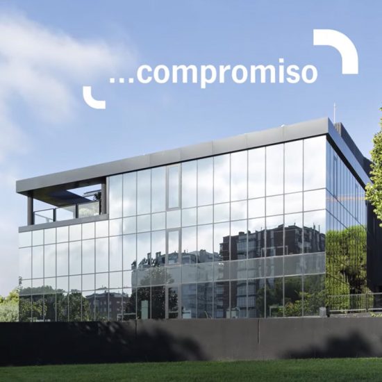 video felicitacion empresa industrial 550x550 - V&iacute;deos profesionales en Barcelona para potenciar tu marca