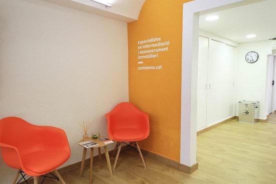 disseny branding estudi barcelona 550x367 - Proyecto de comunicación, diseño y branding 360º