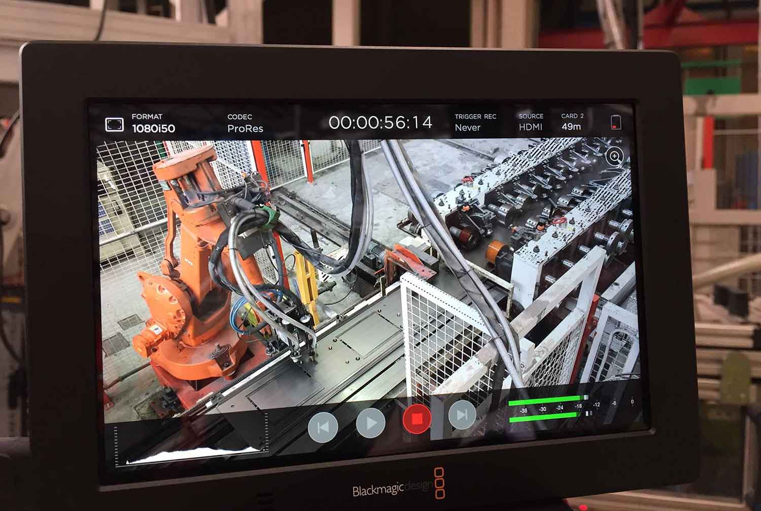 estudi de disseny video empresa industrial - Creación de una campaña promocional de principio a fin