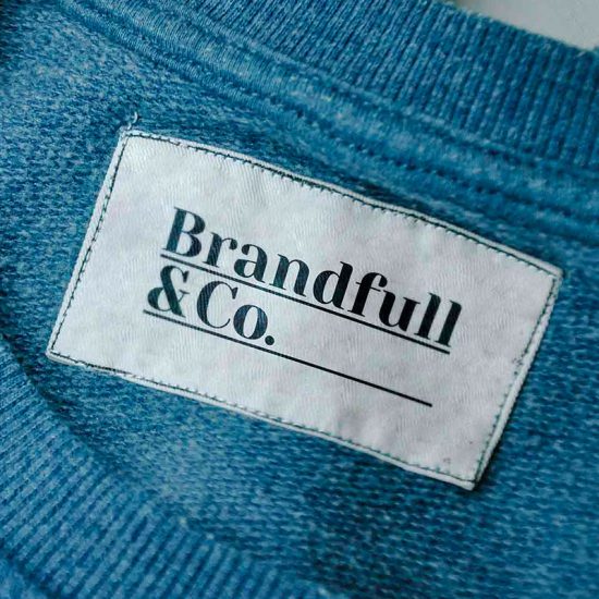 diseno de logotipo marca ropa 550x550 - Creación de naming, branding y registro de marca