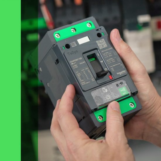 produccion de video de producto barcelona 550x550 - Vídeo Tutorial de una APP de producto para Schneider Electric